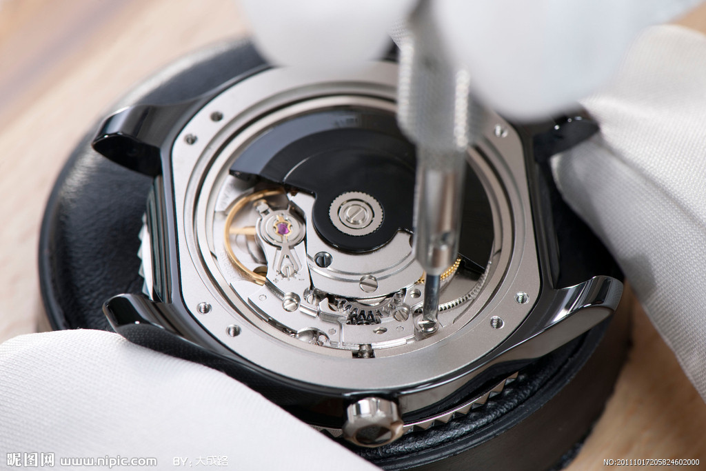 欧米茄手表维修价格查询官网（欧米茄表壳腐蚀）