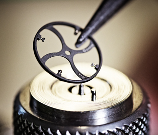 欧米茄手表维修点售后服务中心（欧米茄截表带）